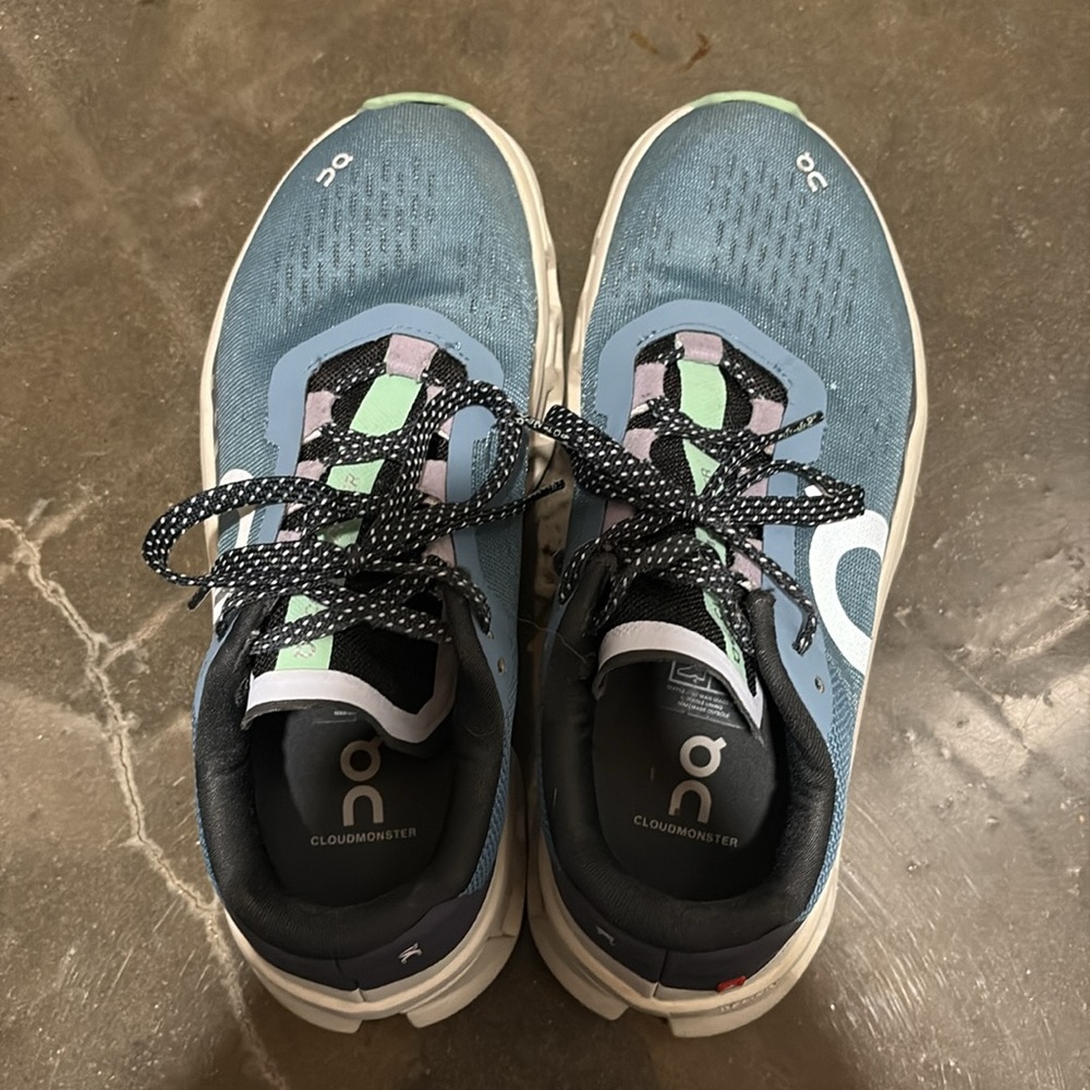 Women’s On Running Cloudmonster